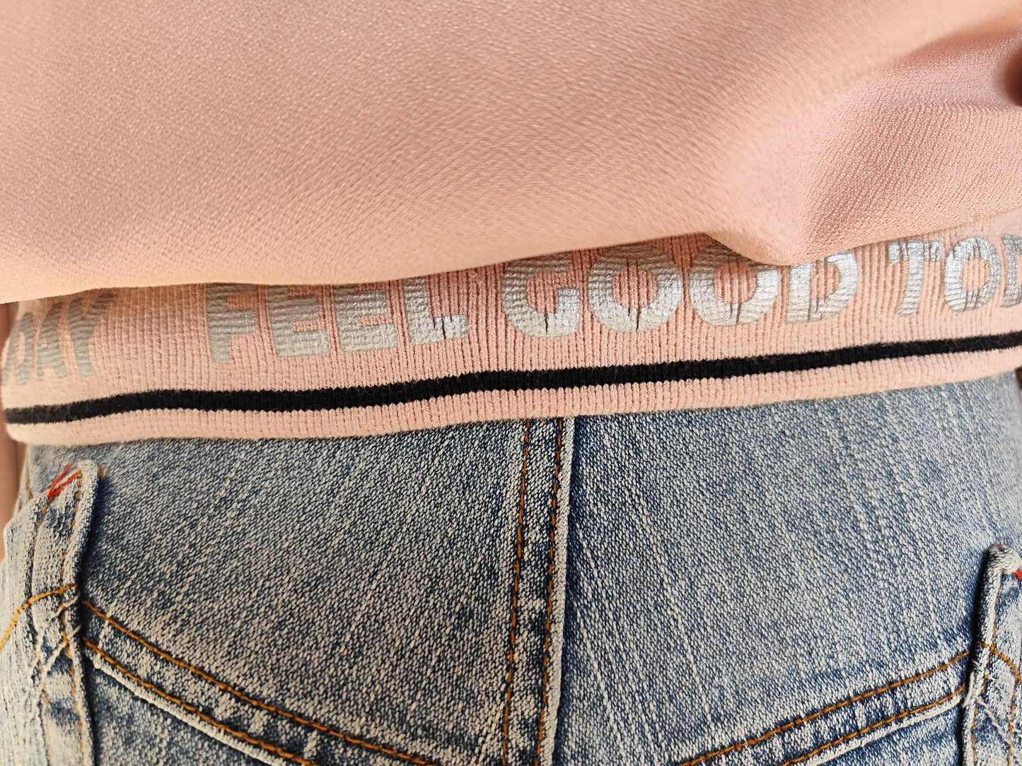 💖 Hoodie court Mayoral – Sporty & Trendy - Taille 36 💖