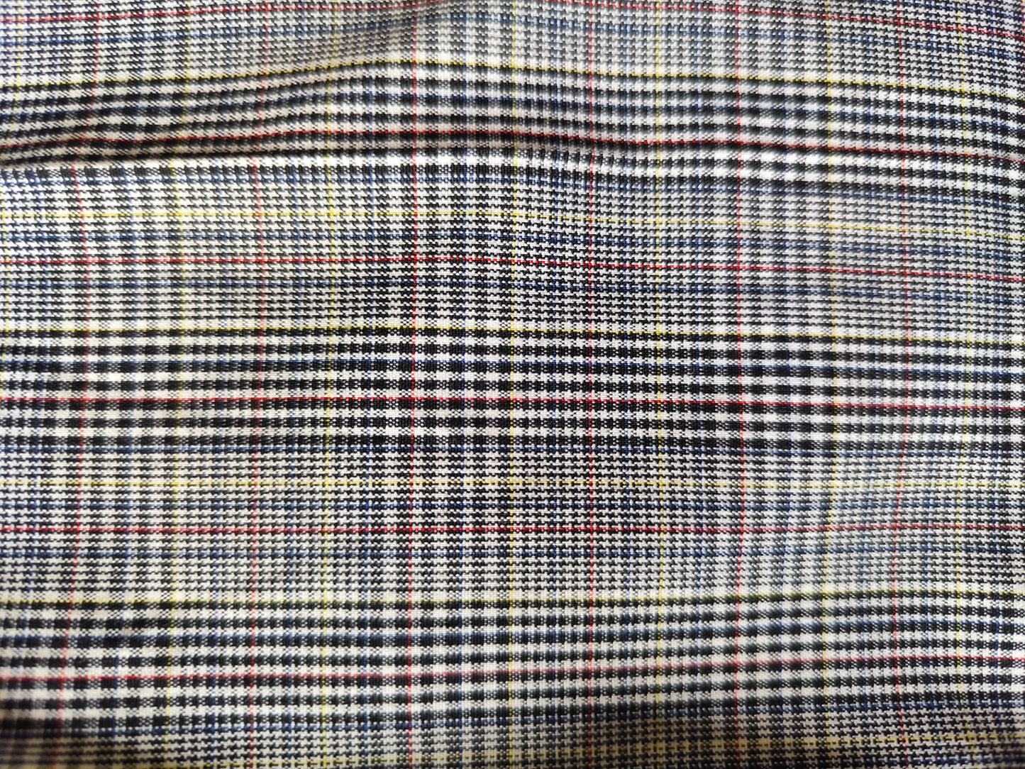 Pantalon léger à carreaux made in Italy – taille S