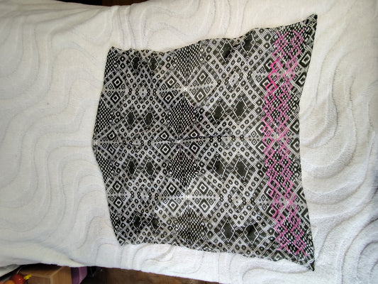 Etole châle kaki et rose motifs géométriques – 170 x 101 cm