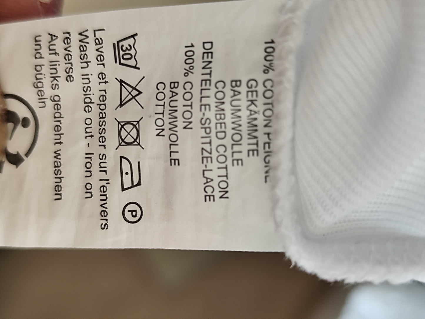 ✨ T-shirt blanc manches 3/4 dentelle – Élégance & confort - Taille 38/M ✨