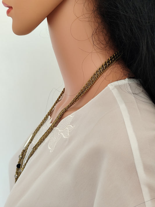 Collier multirangs perles et chaînes dorées