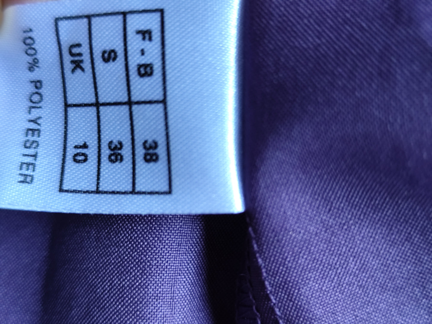 Caraco violet satiné fines bretelles – taille 38/40