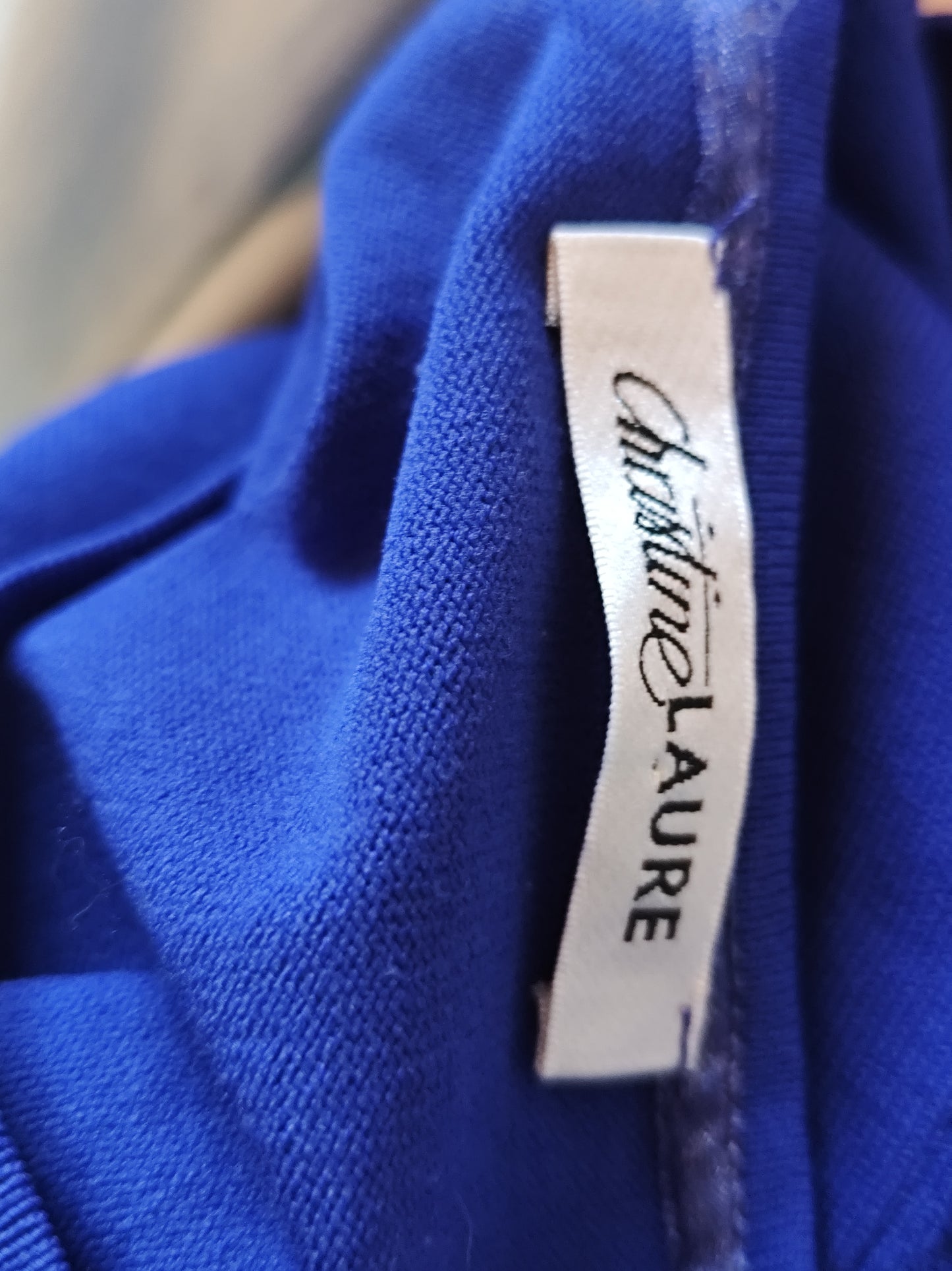 Haut Bleu Électrique Christine Laure – Taille 38/40 – Élégance Structurée