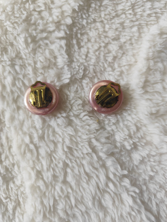 Boucles oreilles à clip rose nacré