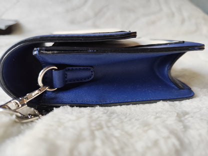 Sac Bandoulière Bleu avec Motif GO – Look Fun et Tendance