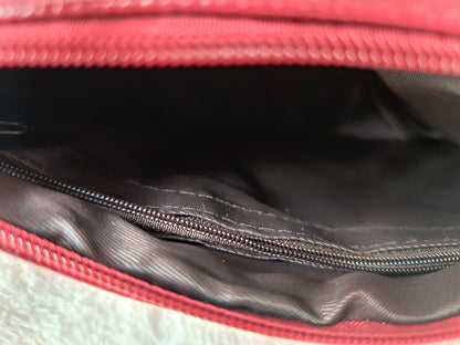 Sac Bandoulière Rouge Matelassé – Élégance et Tendance Intemporelle