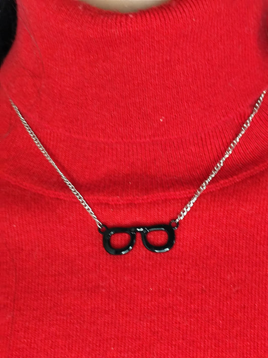 Collier Argenté avec Pendentif Lunettes – Look Fun et Original