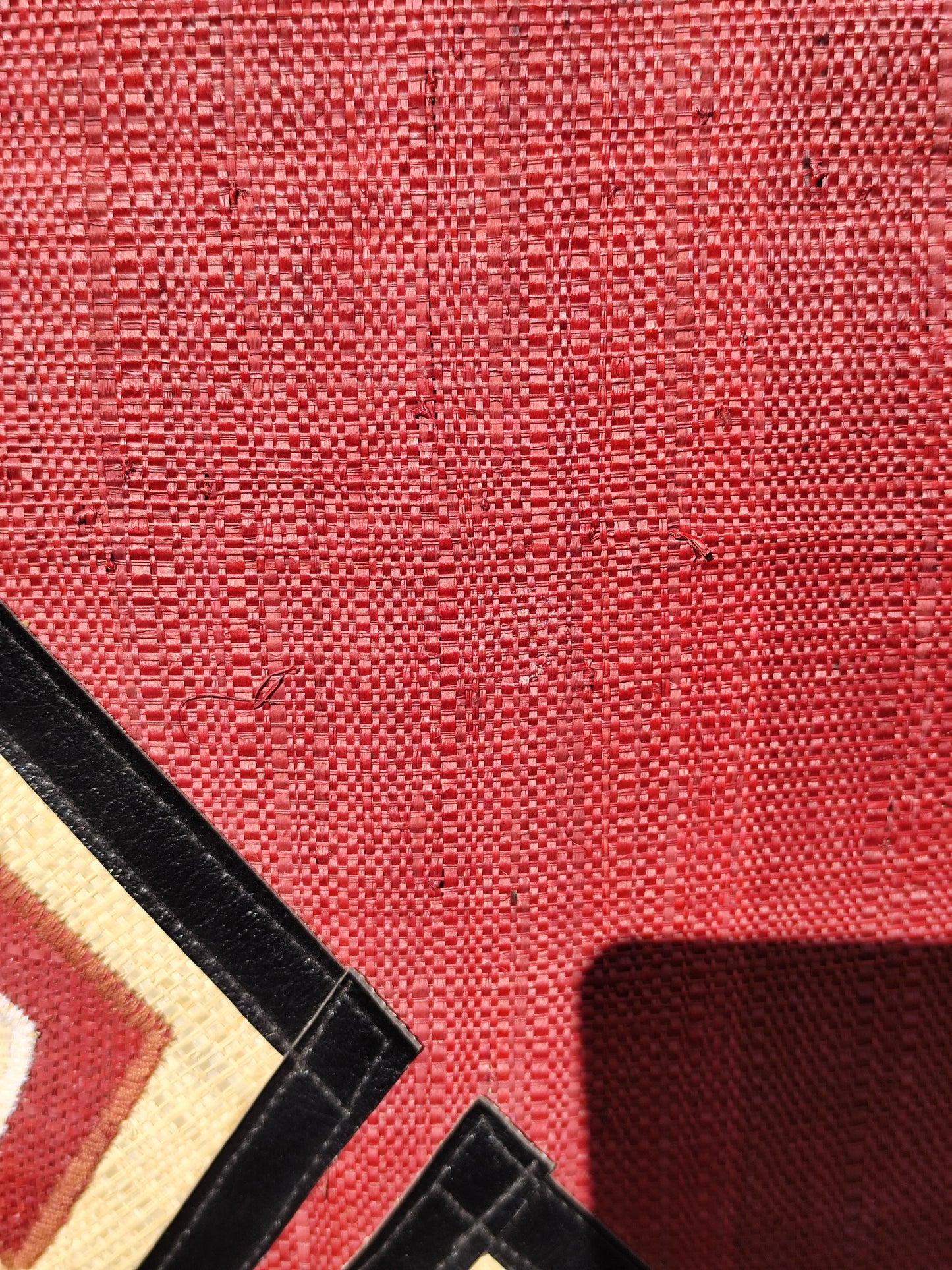 Sac cabas en fibres naturelles – Style ethnique rouge & noir