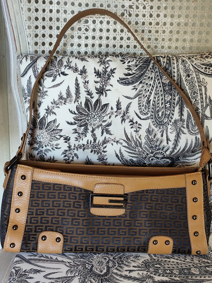 Sac à main porté épaule Glitzy - Imprimé monogramme et finitions camel