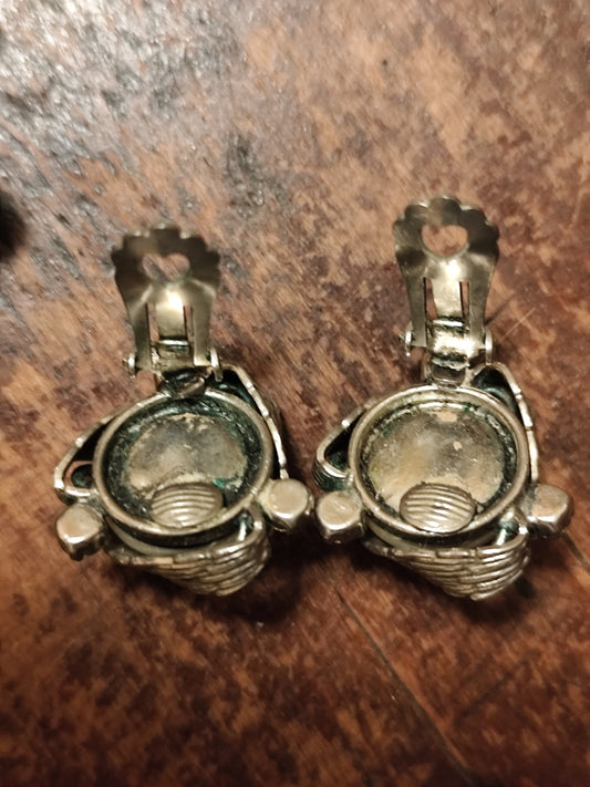 Clips d’oreilles argentés à perle baroque, strass et motif ailes – Années 70/80