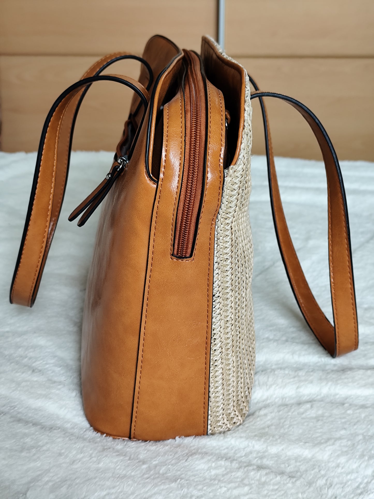 Sac Ines Delaure – Élégance naturelle et format ultra pratique