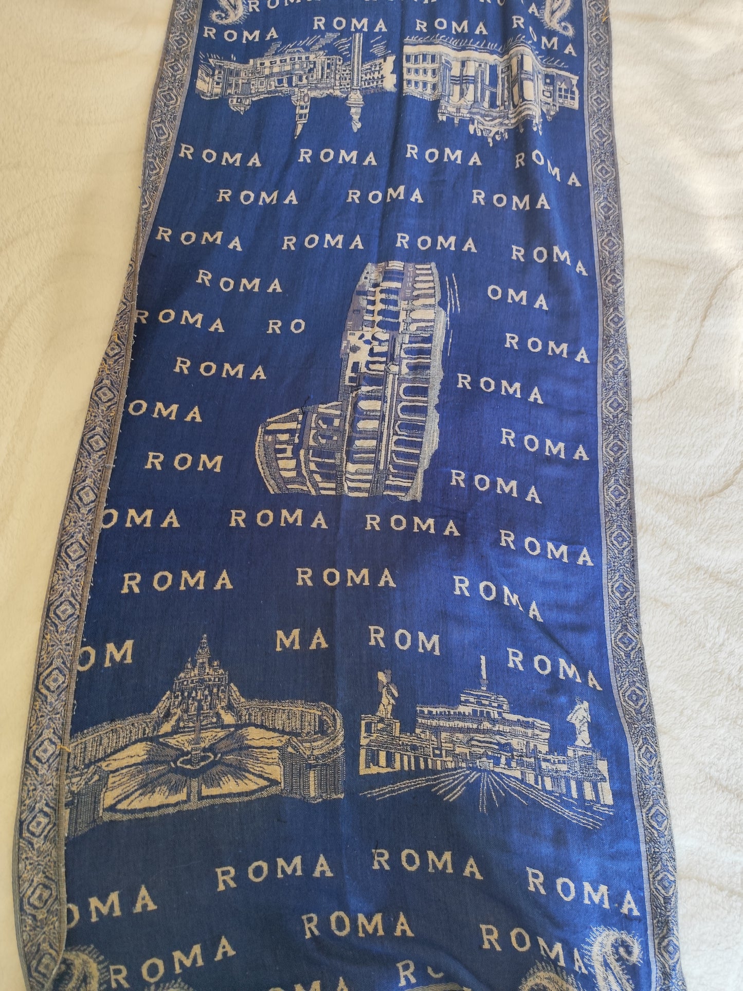 Grande écharpe vintage bleu imprimé Roma – 192x69 cm