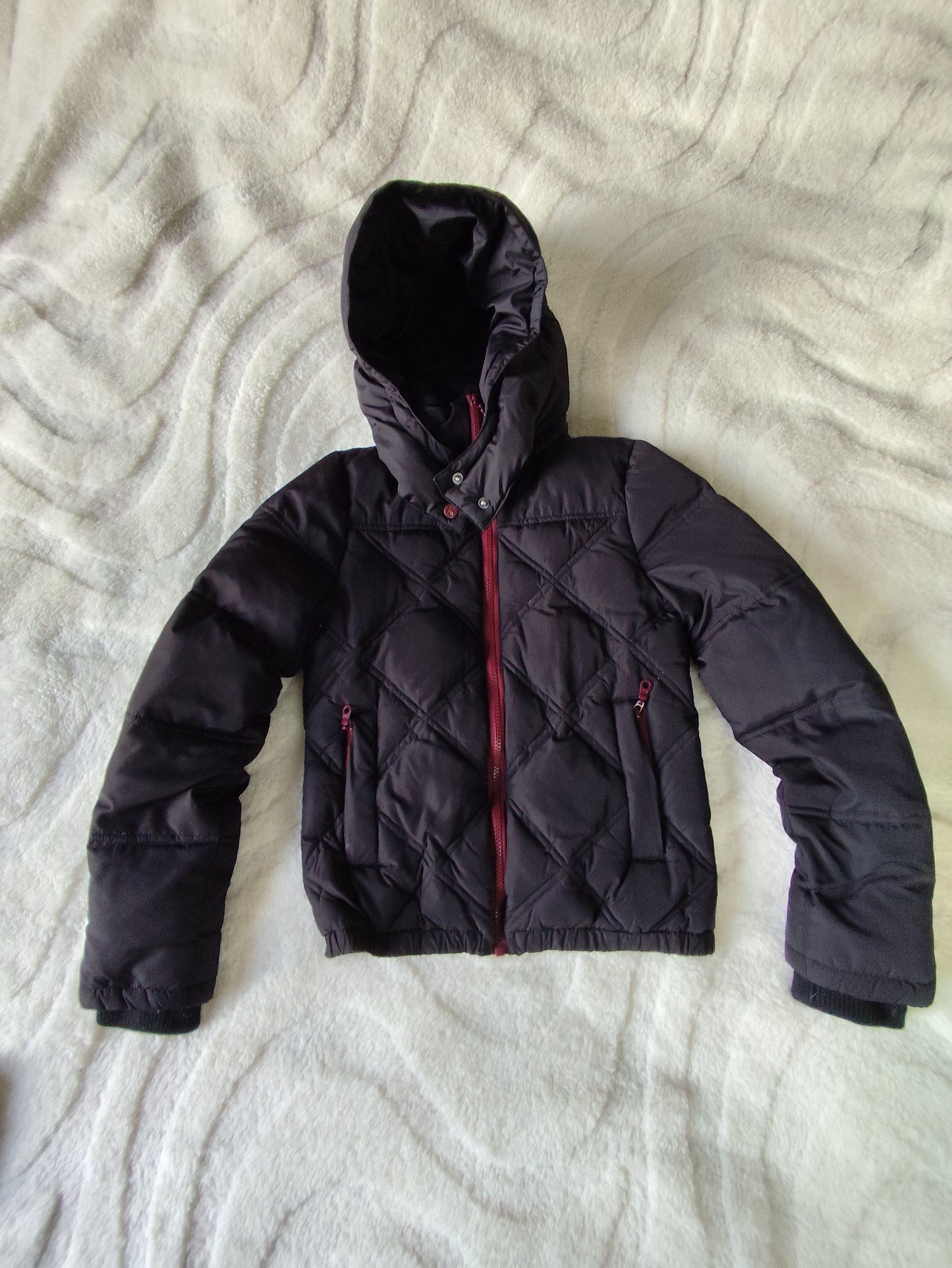 Doudoune courte Kookaï noire et bordeaux – Taille 34