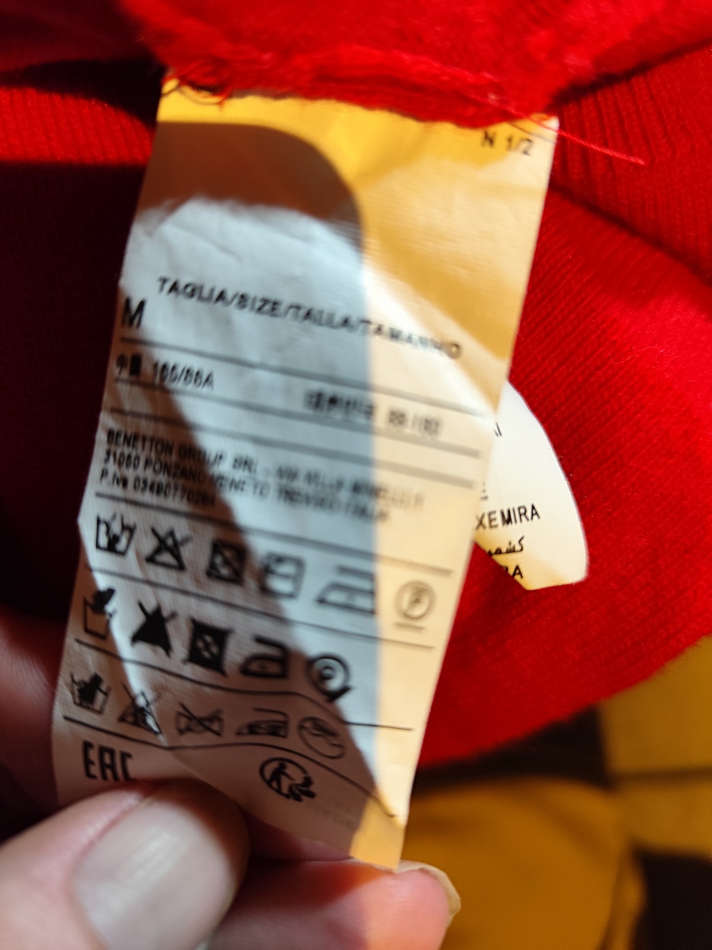 🔥 Pull Rouge Col Montant Benetton – Douceur & Élégance - Taille 38/40