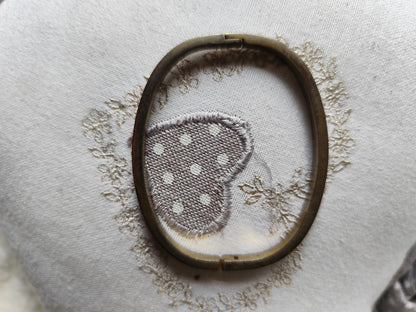 Bracelet rigide doré à strass – forme rectangulaire