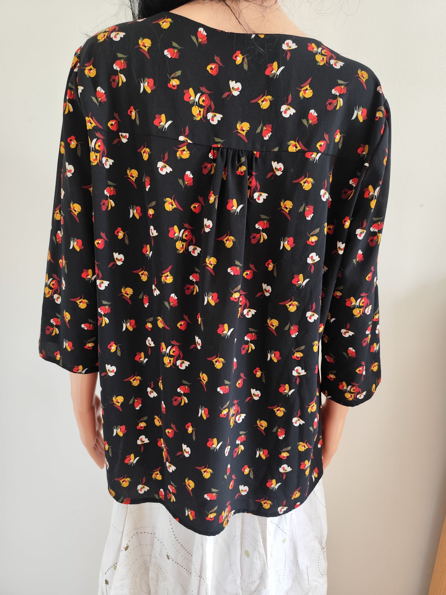 Blouse fluide à fleurs Christine Laure – taille 40/42