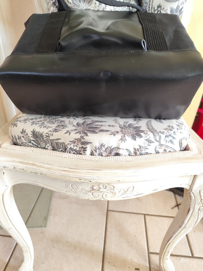 Grand cabas noir en toile – fond rigide amovible – 32 × 35 × 14 cm