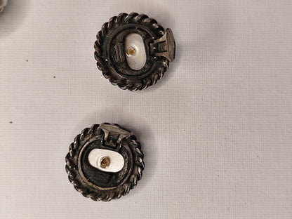 Boucles d'Oreilles Vintage Perle & Métal Argenté – Élégance Rétro