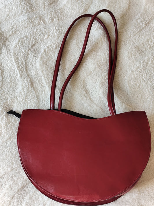 Sac demi-lune à bandoulière rouge Ludivine – Format moyen