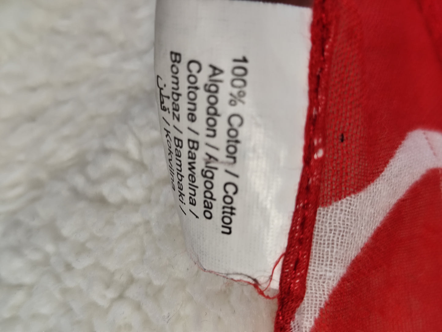 Foulard rouge à nœuds blancs à pois – 100 % coton – 172 x 100 cm