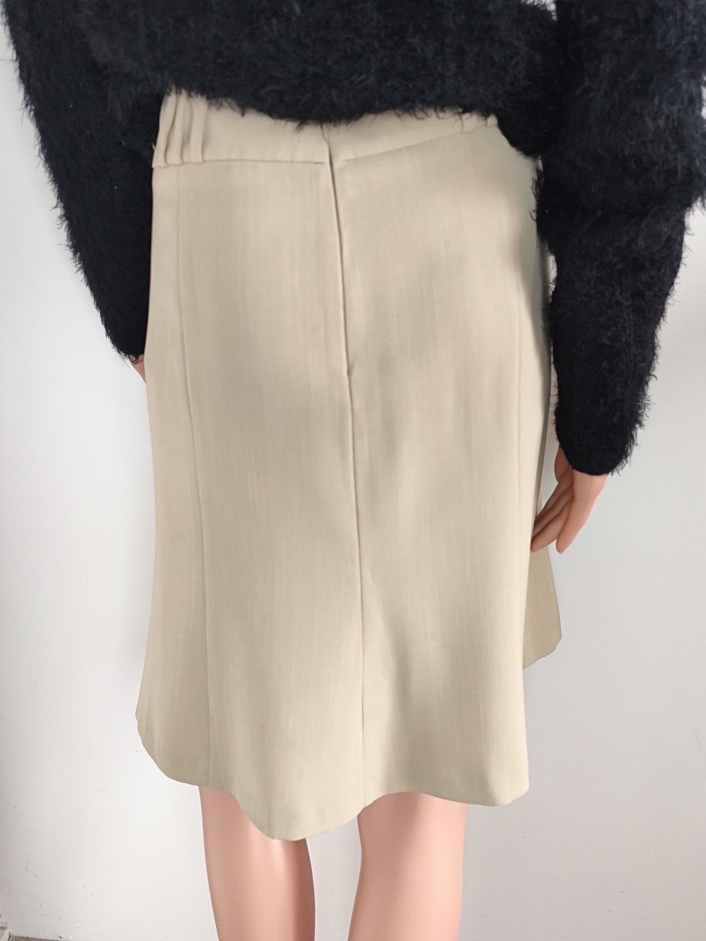 Jupe Courte Naf Naf – Beige Élégant – Taille 40