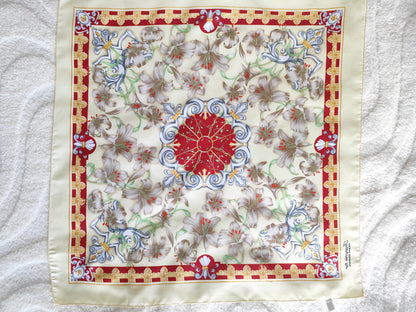 Foulard/Carré - Modèle François 1er - Pierre Balmain - 73 x72 cm