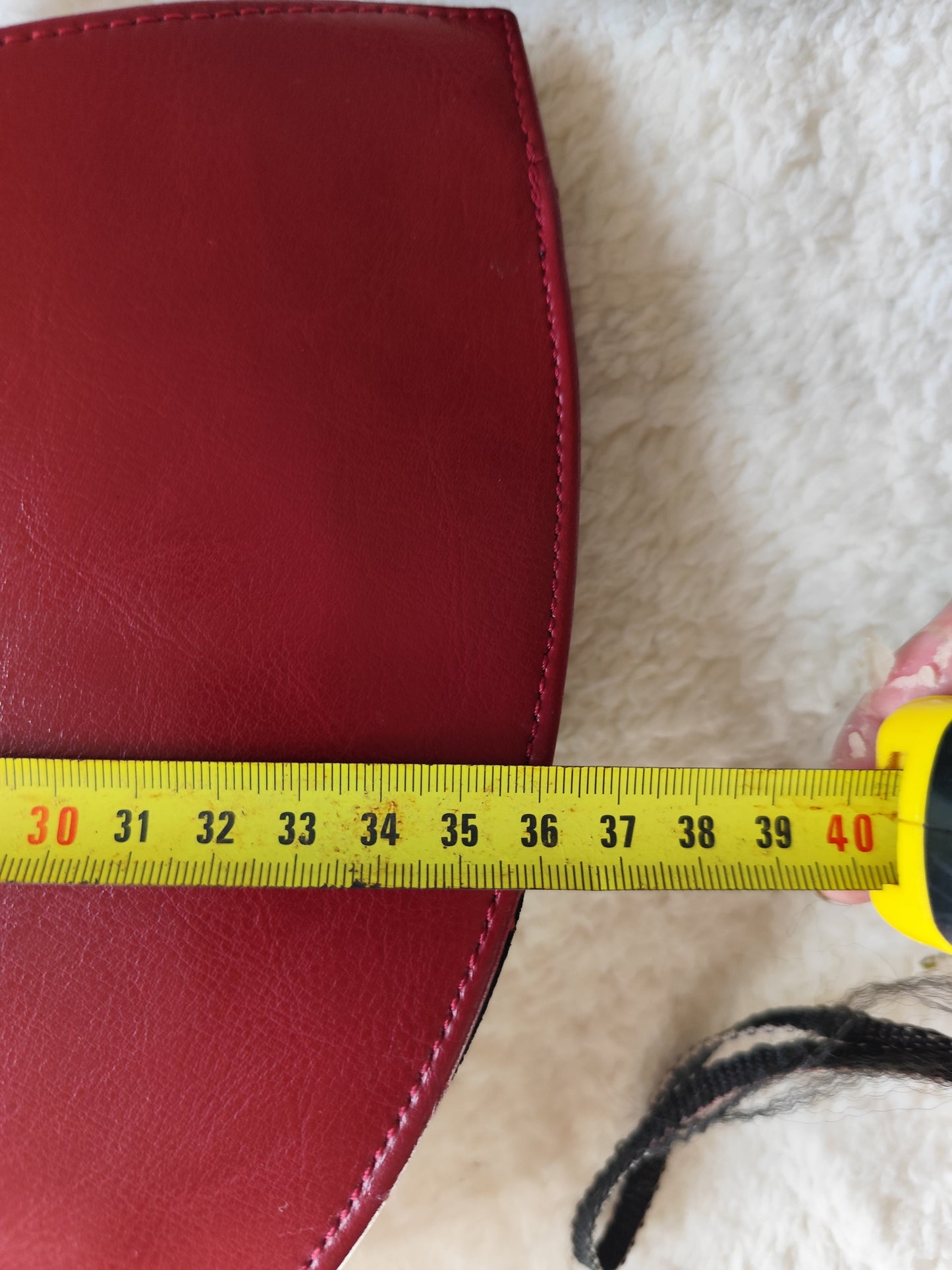 Sac demi-lune à bandoulière rouge Ludivine – Format moyen