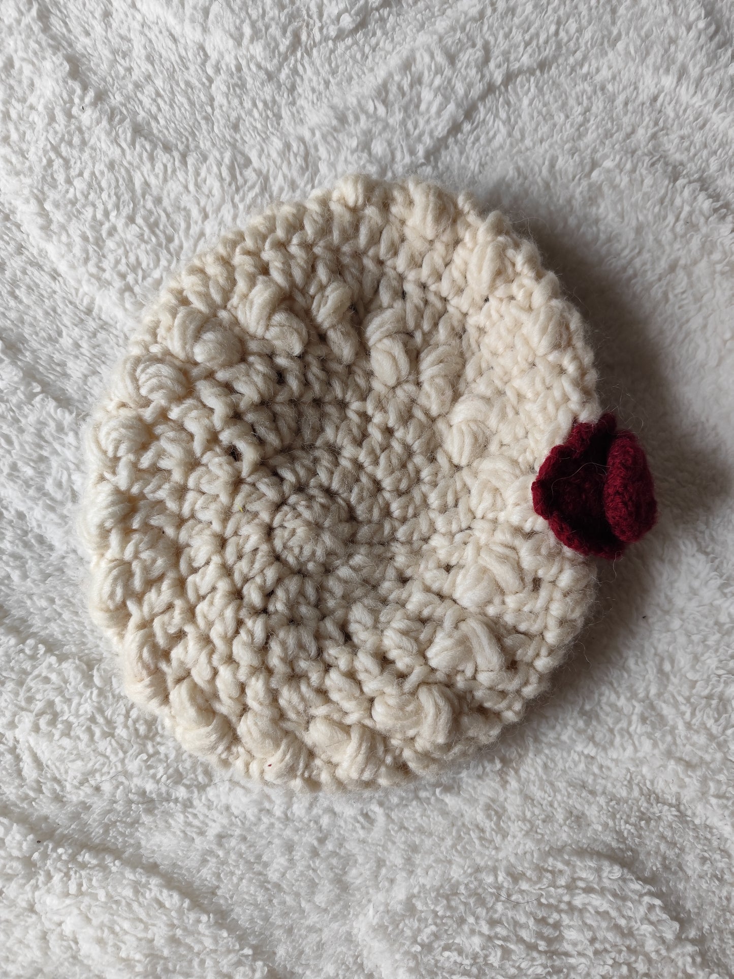 Béret crochet vintage écru et bordeaux - Taille unique