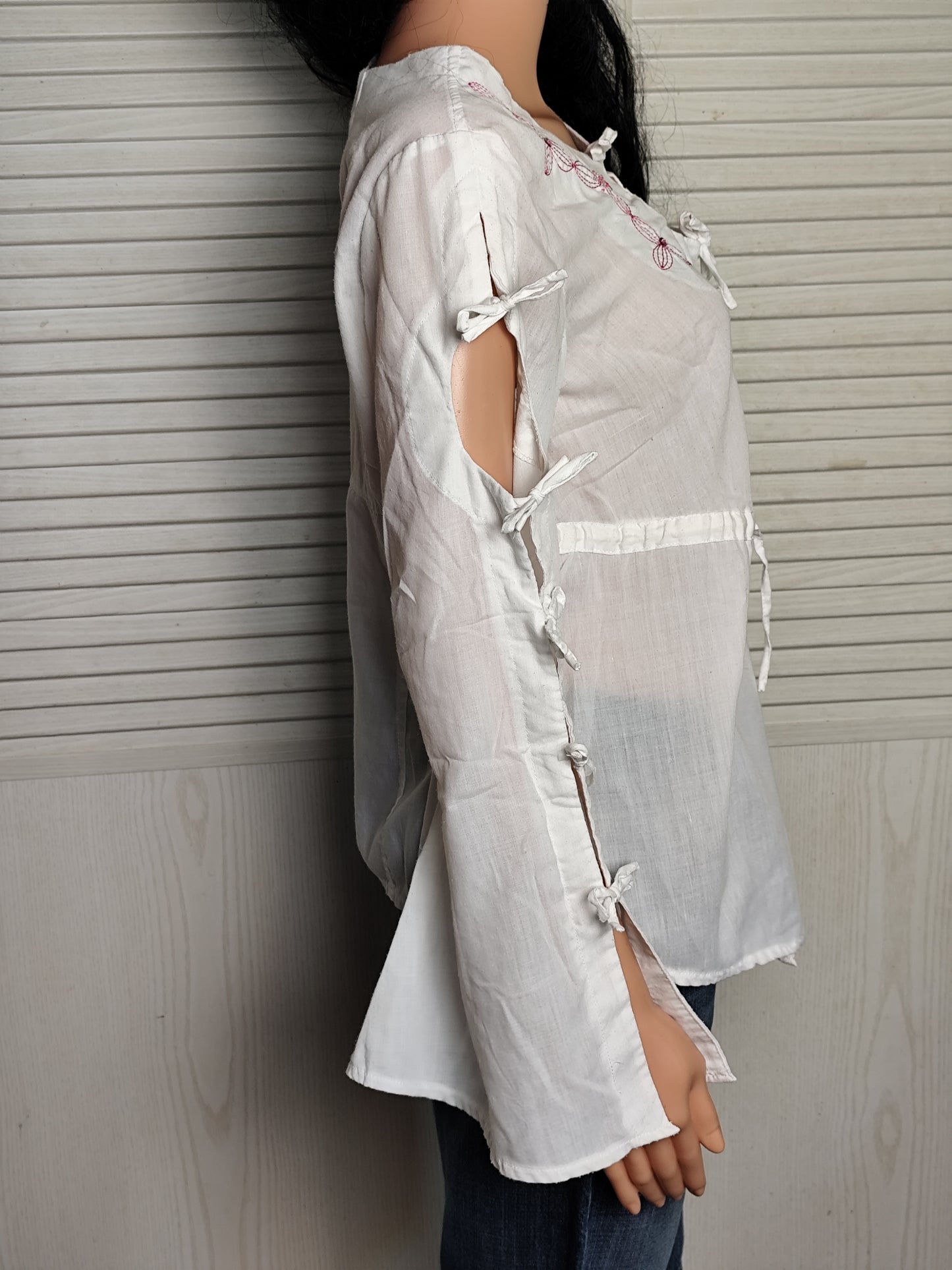 Blouse bohème blanche Ligne à suivre - Détails brodés et liens - Taille 38