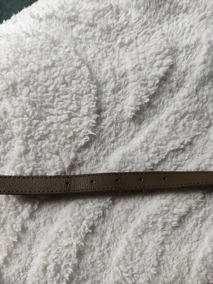 Ceinture fine en cuir kaki – 100 cm