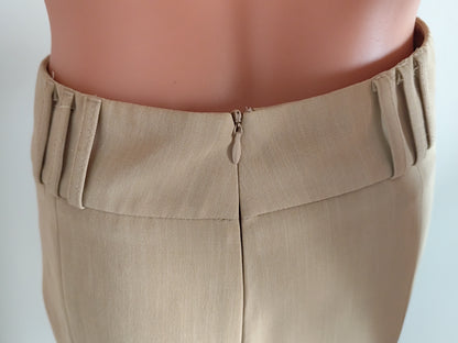 Jupe Courte Naf Naf – Beige Élégant – Taille 40