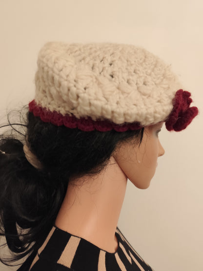 Béret crochet vintage écru et bordeaux - Taille unique