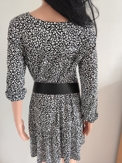 Ceinture large noire en cuir – boucle ronde argentée - 85 cm