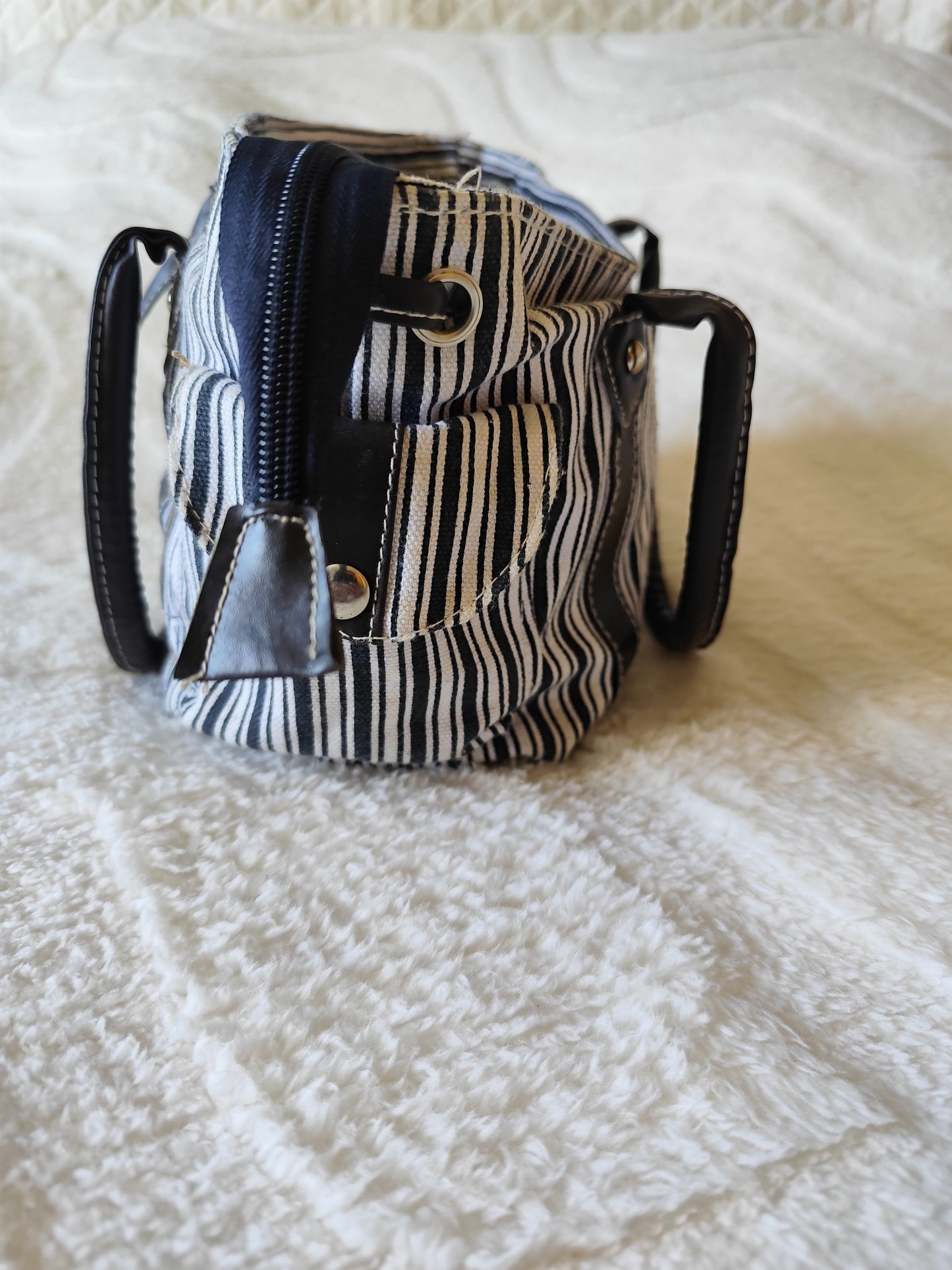 Sac Cabas Rayé en Toile – Noir & Blanc – Style Casual Chic