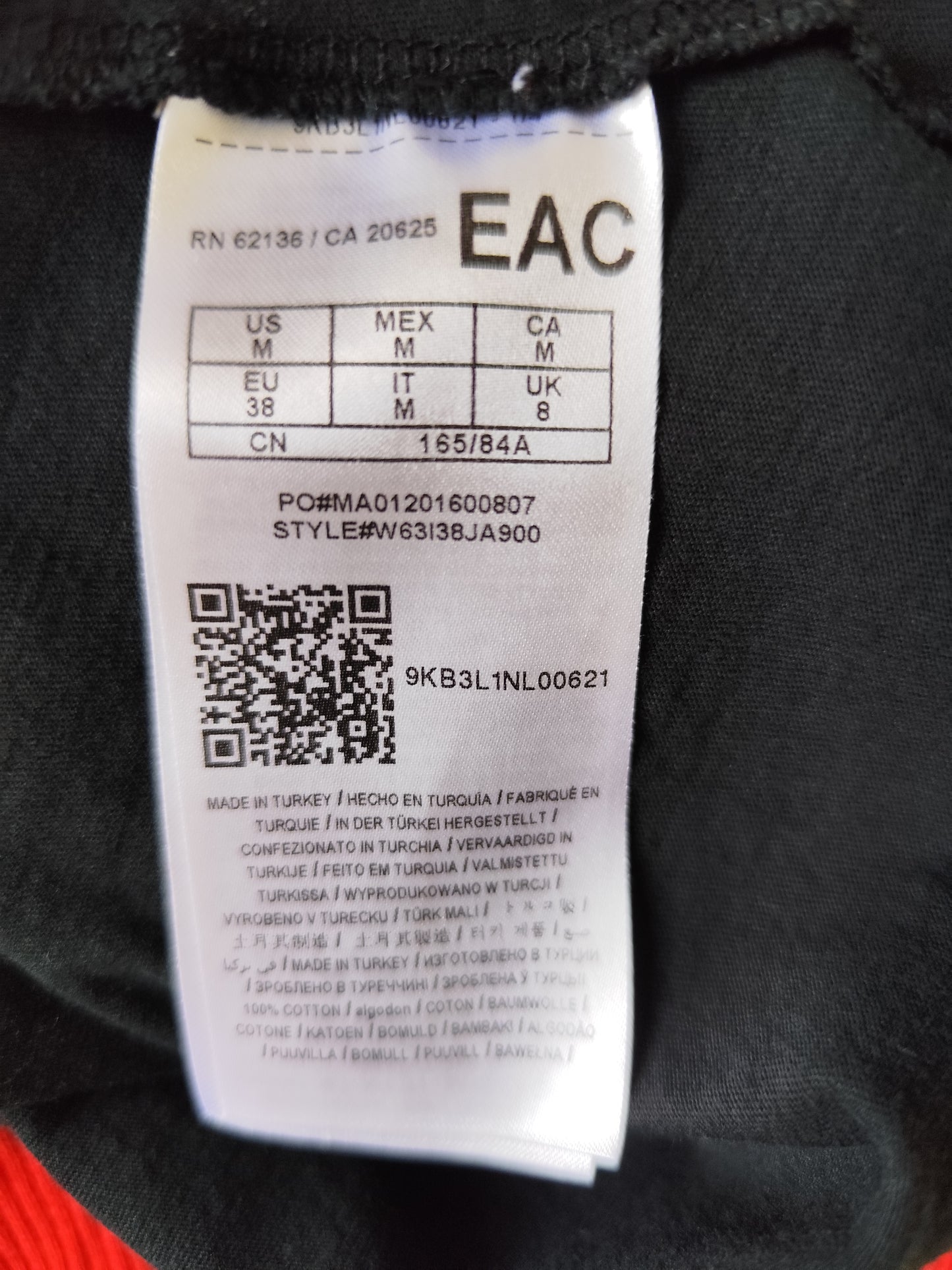 T-shirt manches longues Guess noir imprimé – taille M