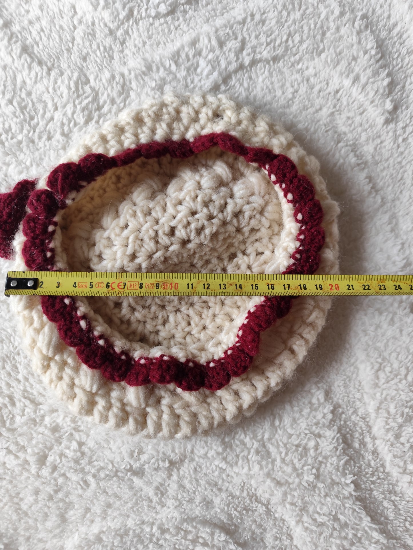 Béret crochet vintage écru et bordeaux - Taille unique