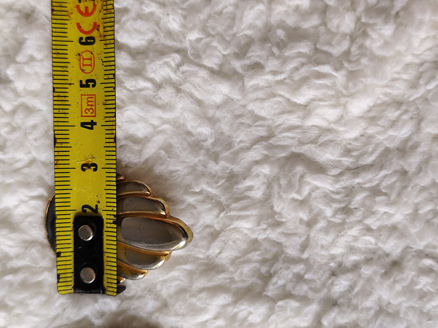 Boucles d’oreilles vintage dorées et noires – années 80/90