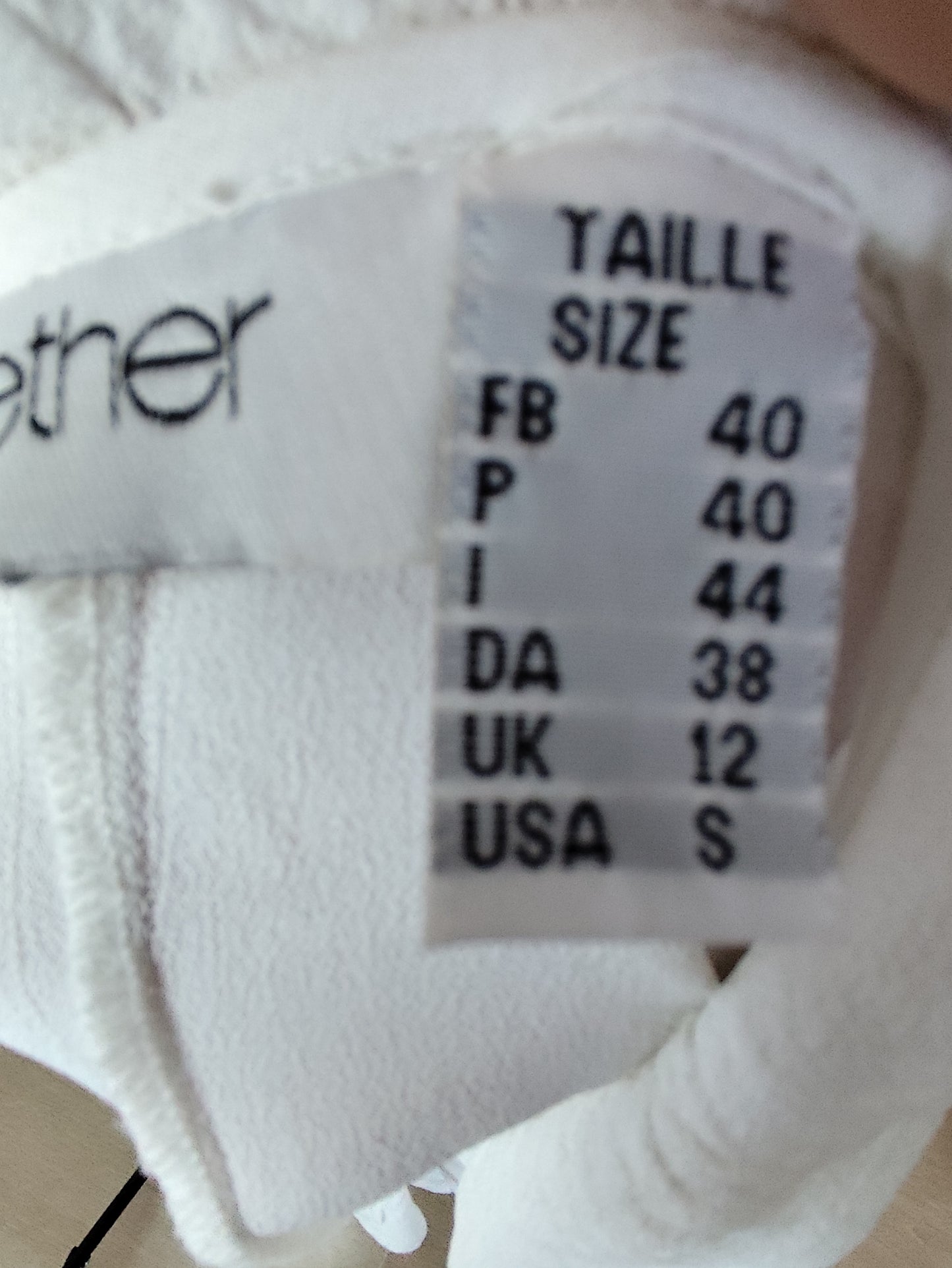 🤍 Chemisier Blanc Élégant Together – Détails Ajourés & Volants - Taille 38/40