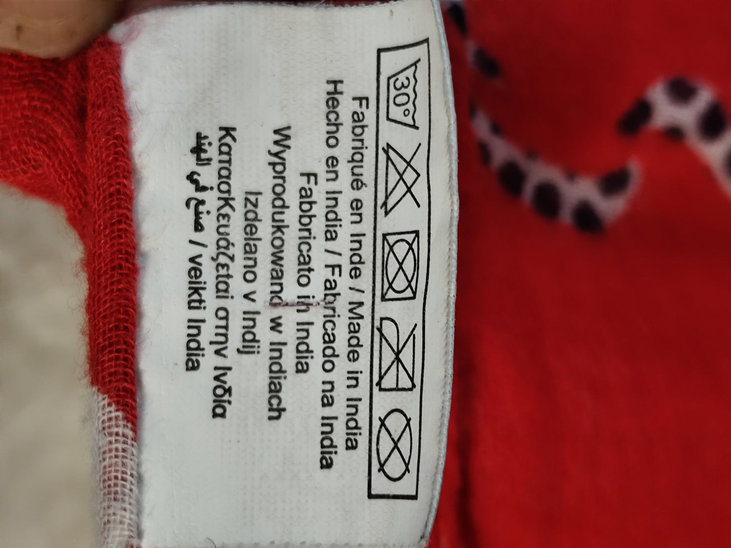 Foulard rouge à nœuds blancs à pois – 100 % coton – 172 x 100 cm