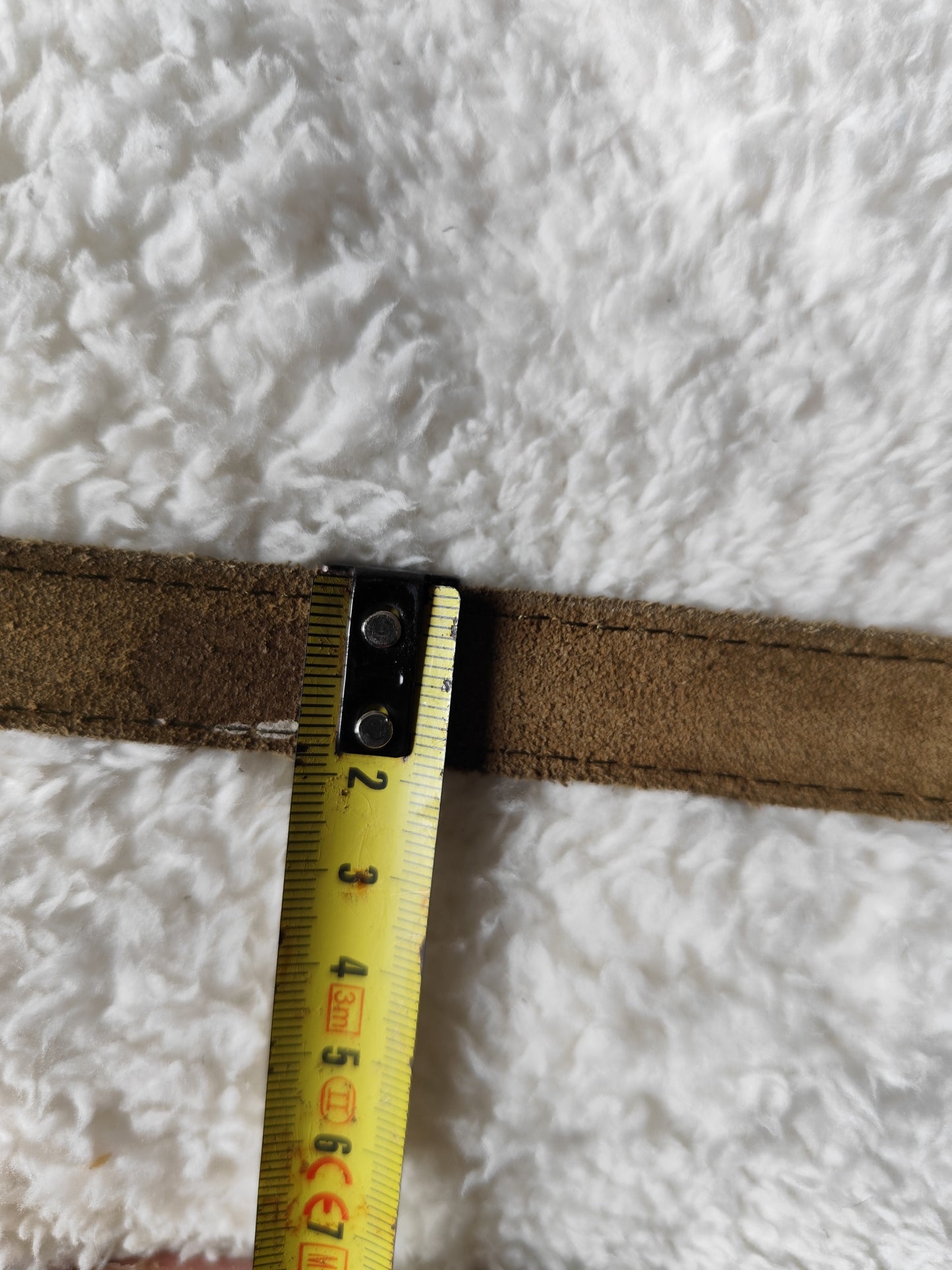 Ceinture fine en cuir kaki – 100 cm