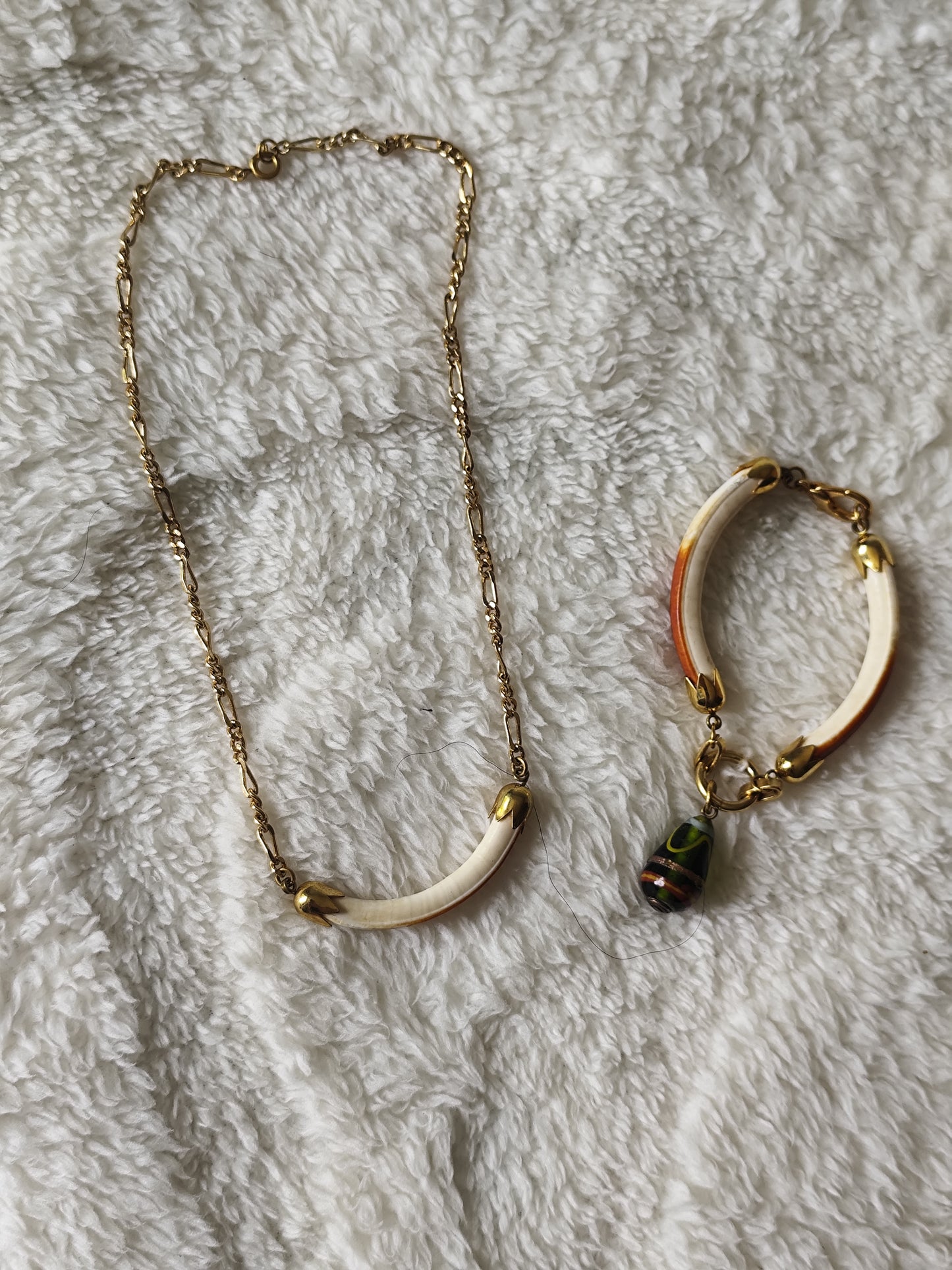 Parure collier et bracelet dent de castor