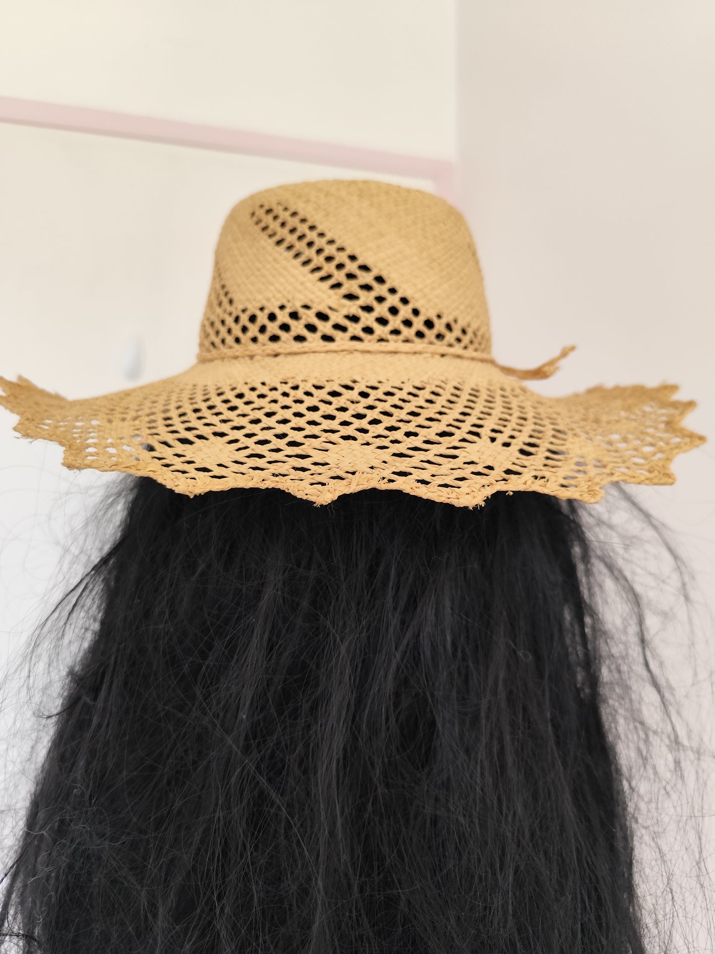 Chapeau de paille ajouré