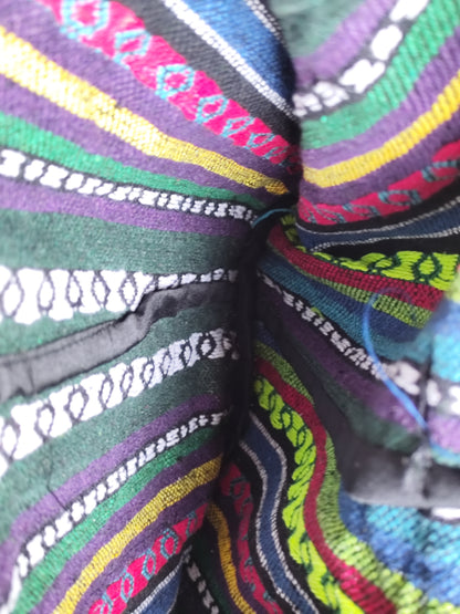 Sac besace ethnique en toile tissée multicolore et broderies - 29 x 34 cm