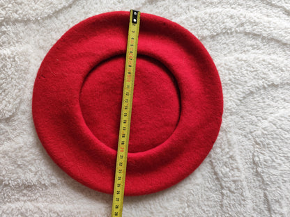 Béret rouge en pure laine