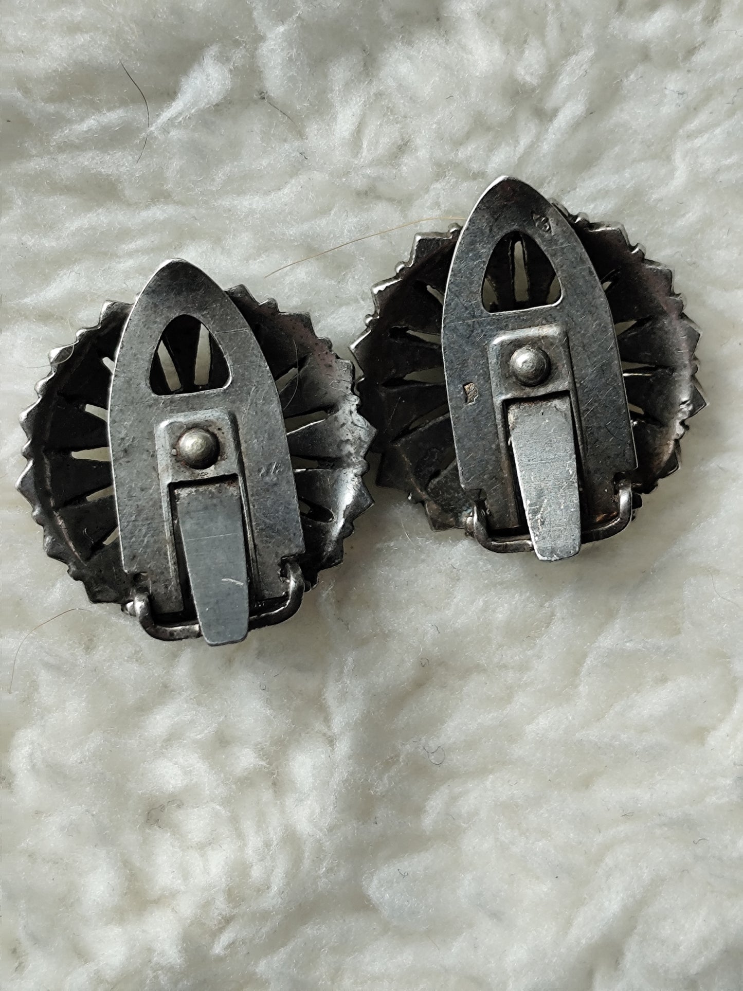 Clips d’oreilles vintage en argent massif 800/1000 – décor strass