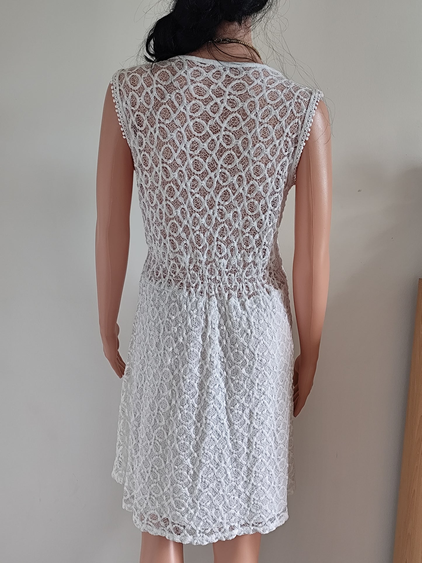 ✨ Robe bohème blanche ajourée – coton & charme vintage – T. 36/38