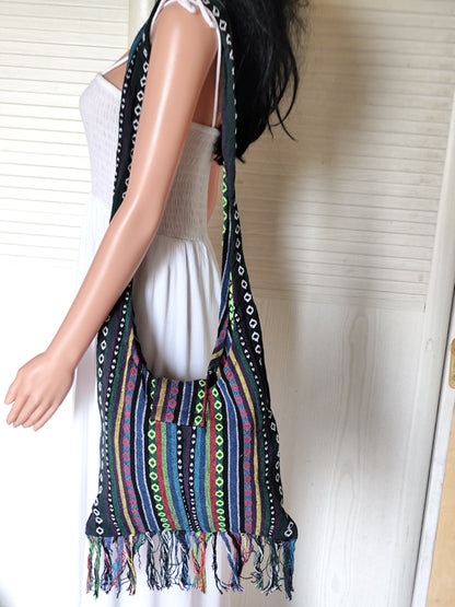 Sac besace ethnique en toile tissée multicolore et broderies - 29 x 34 cm