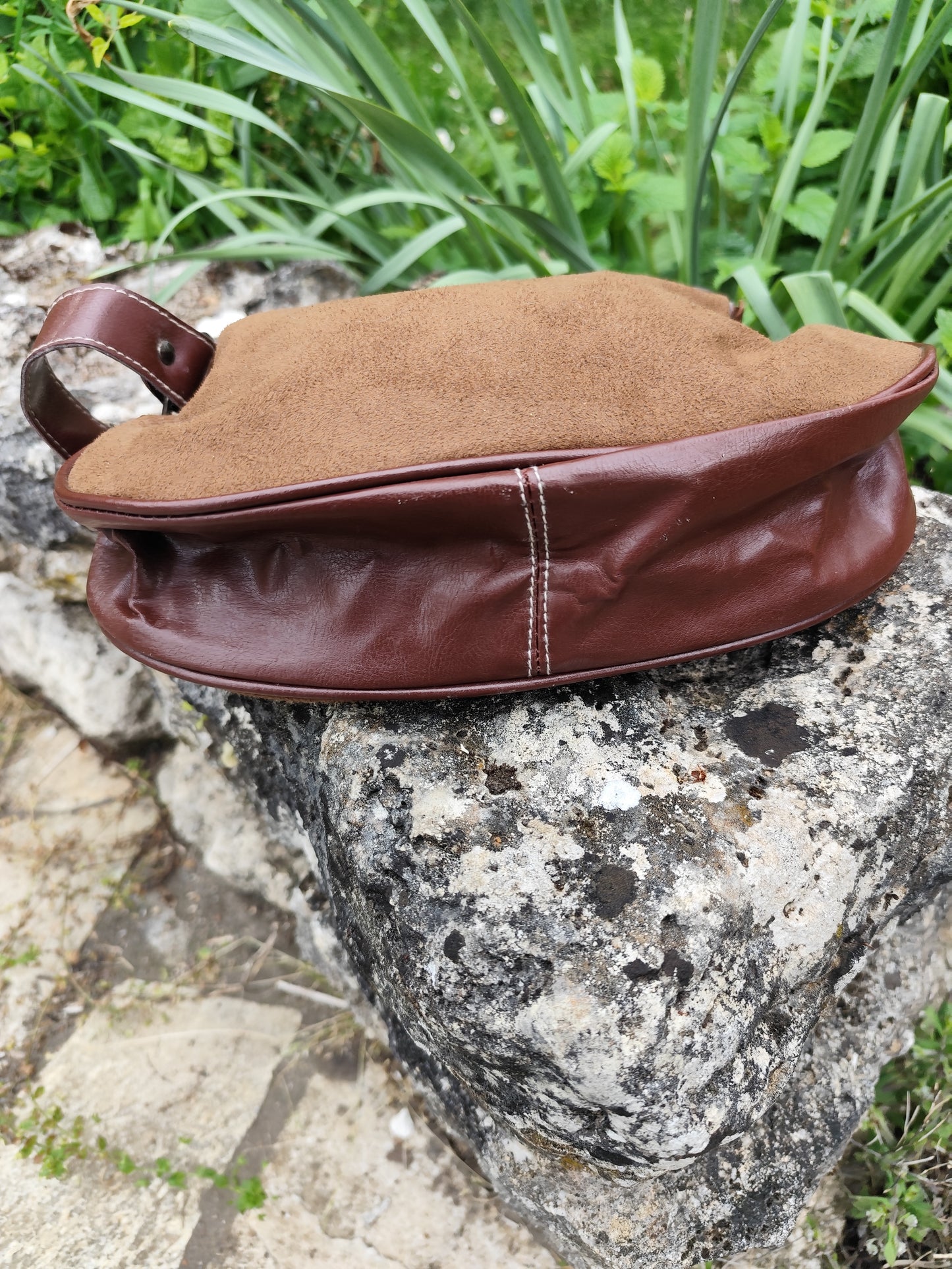 Sac épaule style suédine marron - petit format vintage