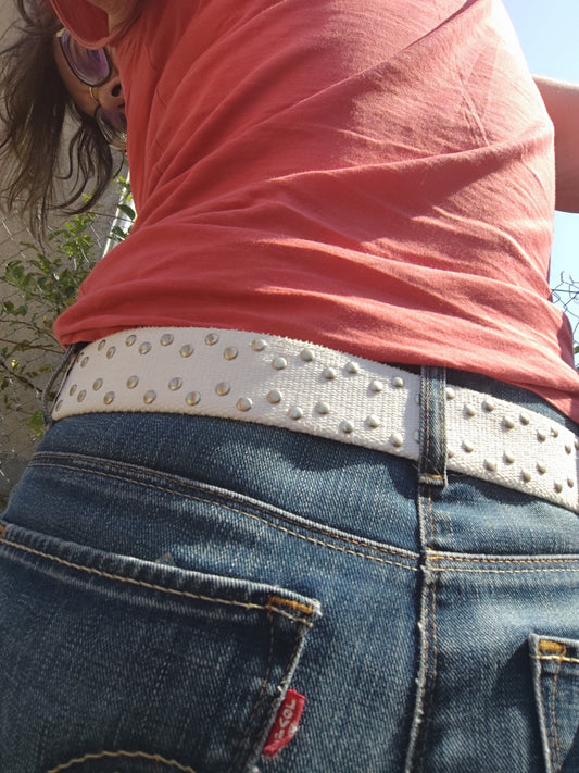 Ceinture blanche cloutée Melle DDP - 95 cm