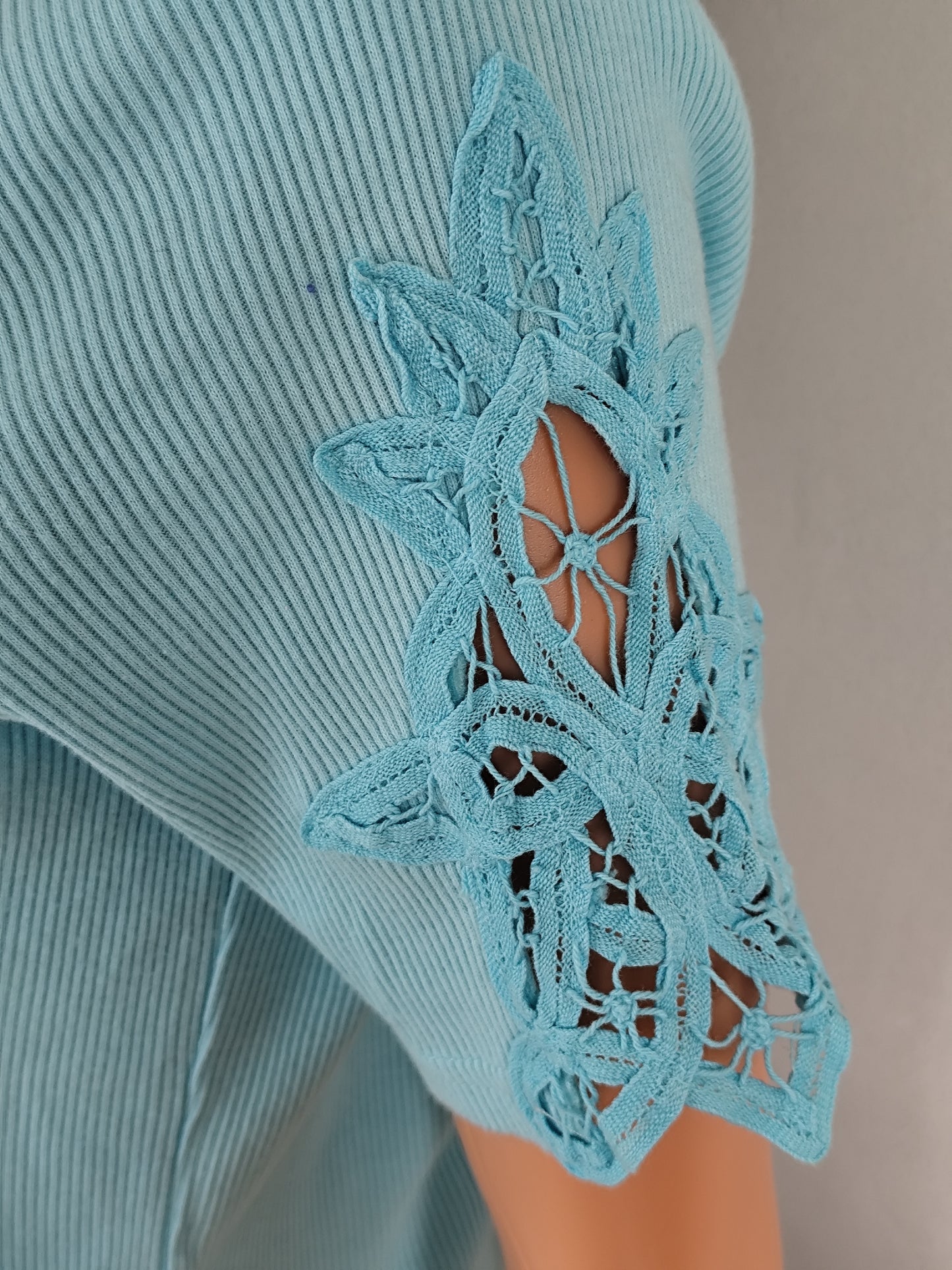 🌿 Haut bleu ajouré en coton – Damart - Taille 38/40 🌿